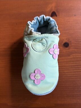Robeez Soft Leather Slip-On Shoe in Pale Green with Pink Flowers